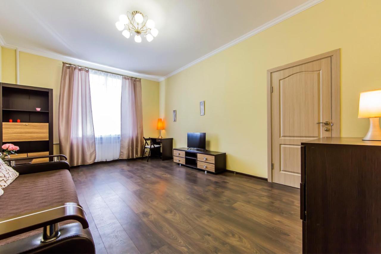 Комфорт- Апартаменти Біля Хрещатика Kiev Esterno foto