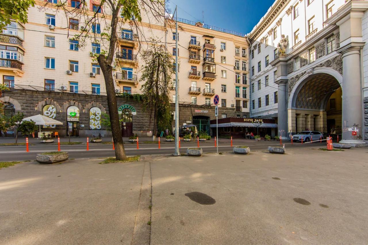 Комфорт- Апартаменти Біля Хрещатика Kiev Esterno foto