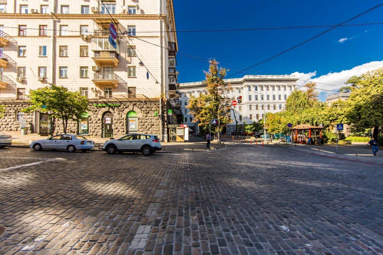 Комфорт- Апартаменти Біля Хрещатика Kiev Esterno foto